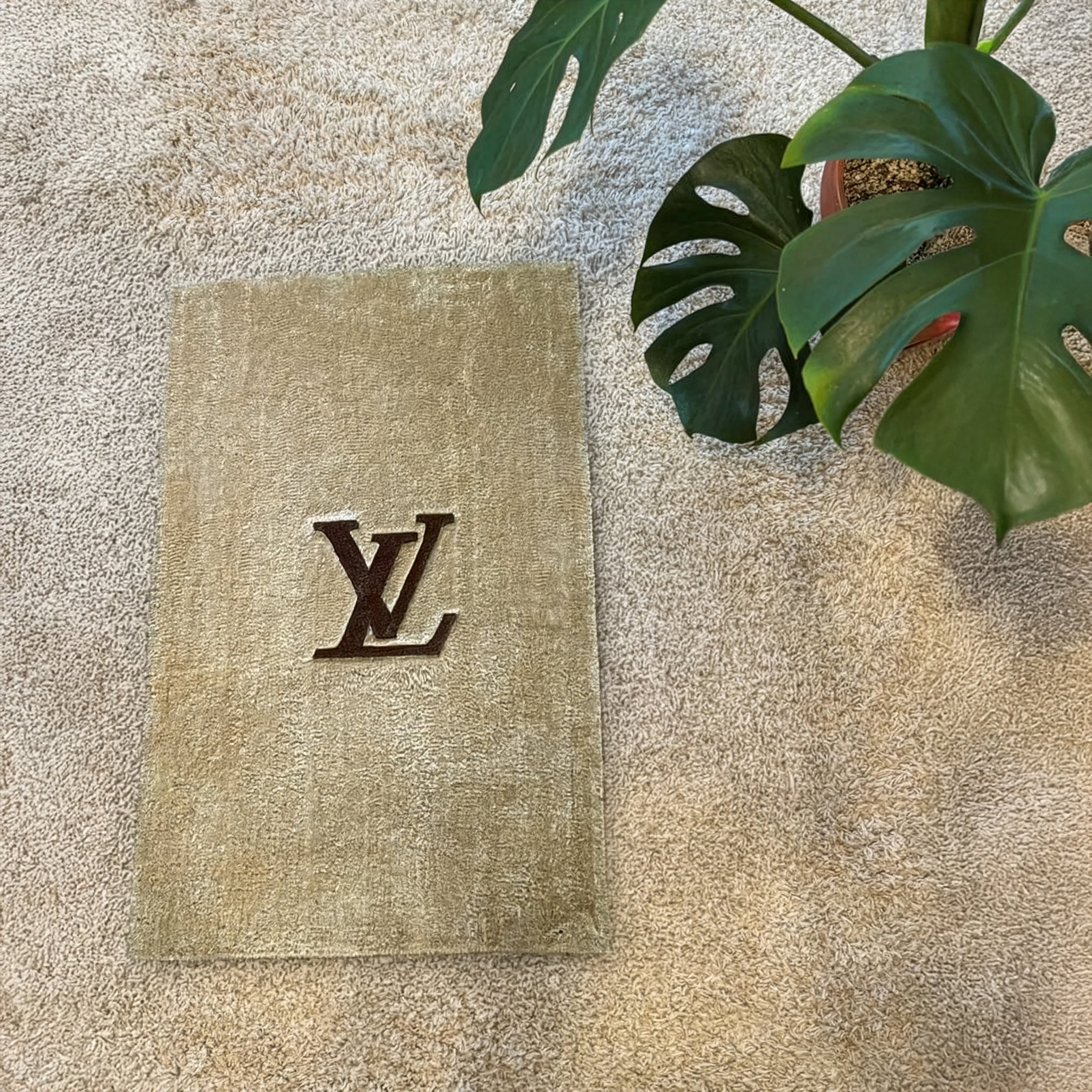 Classy LV Rug - Cozy Cult®